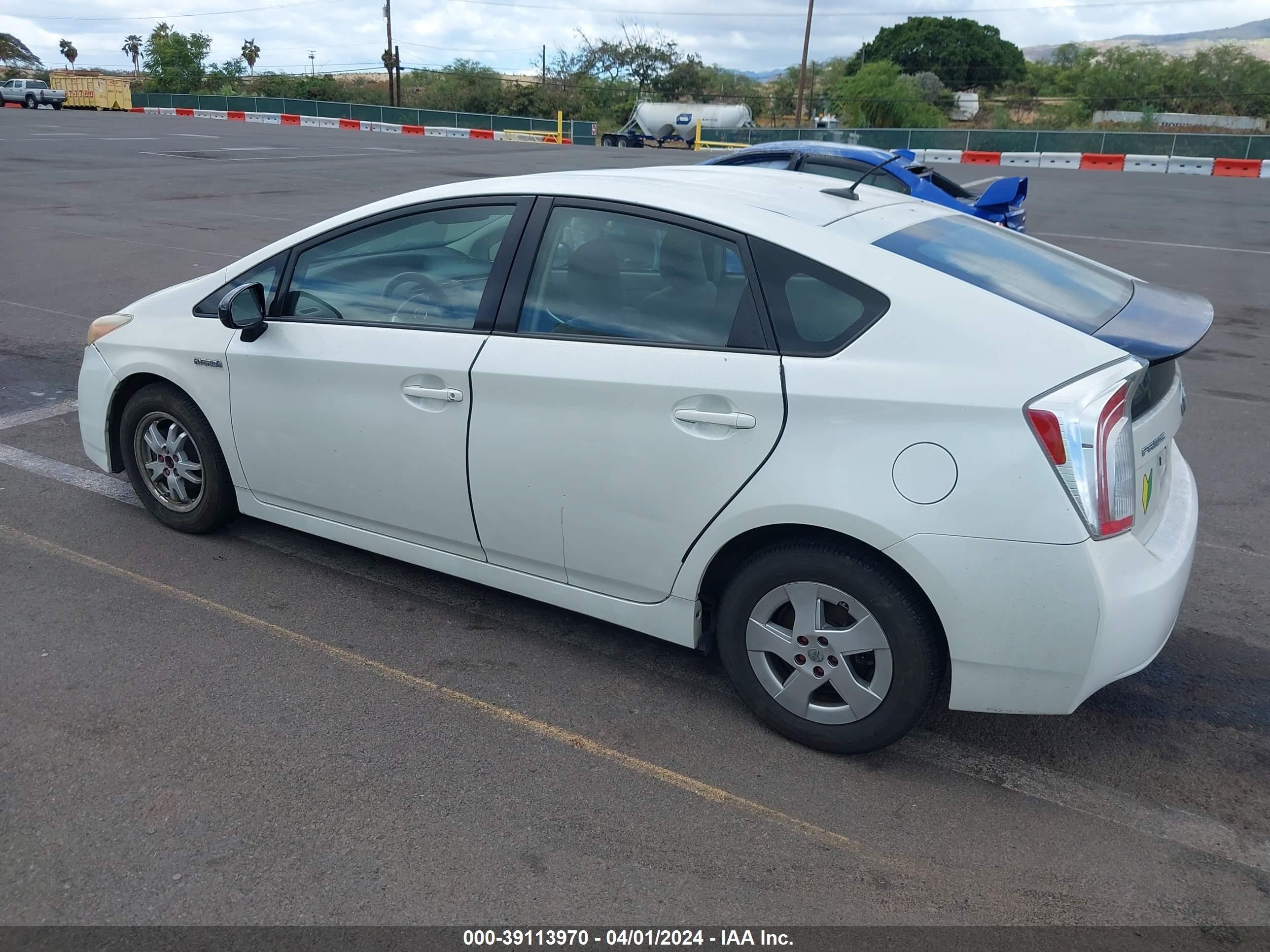 Photo 2 VIN: JTDKN3DU2A1190940 - TOYOTA PRIUS 