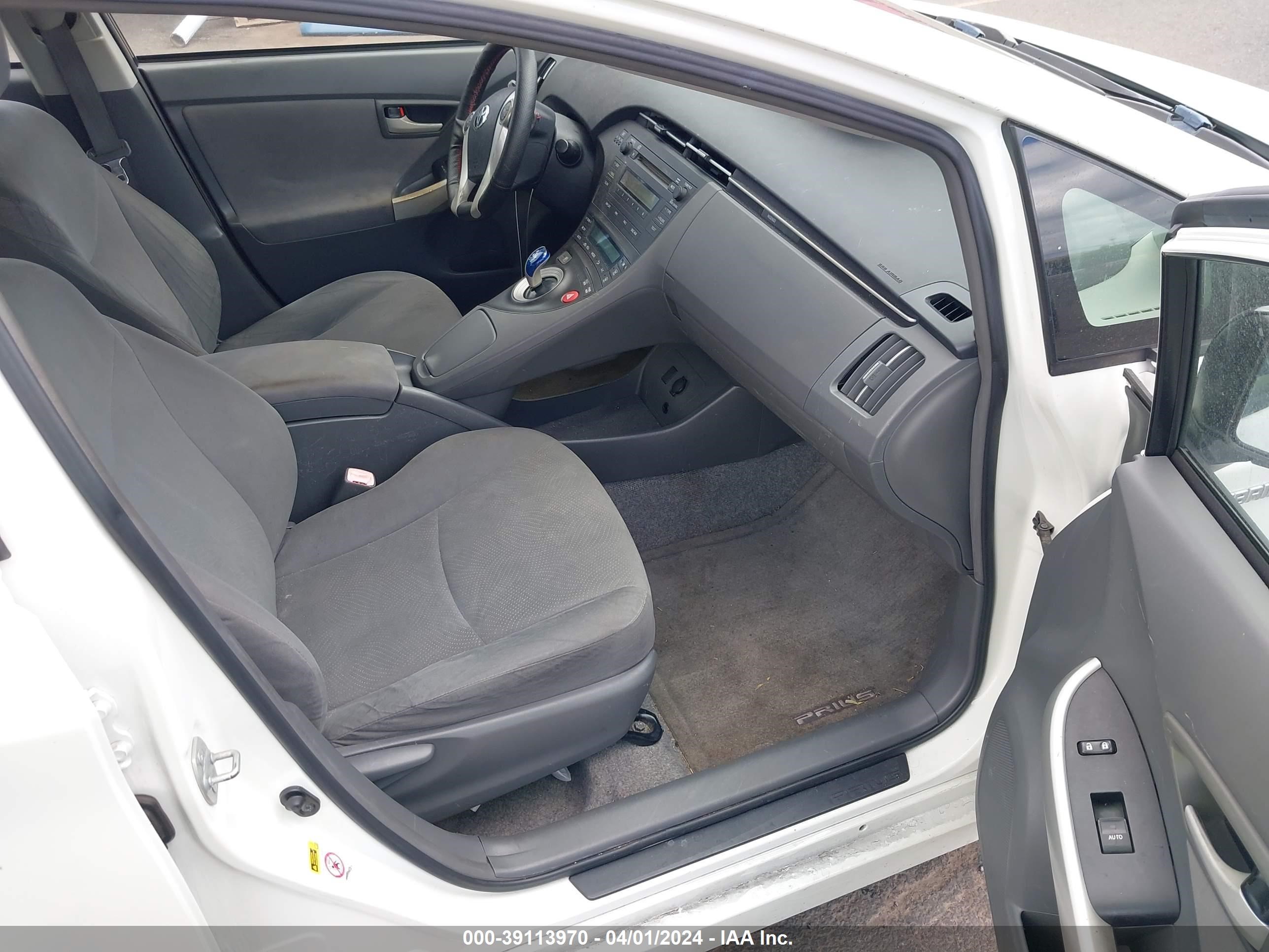 Photo 4 VIN: JTDKN3DU2A1190940 - TOYOTA PRIUS 