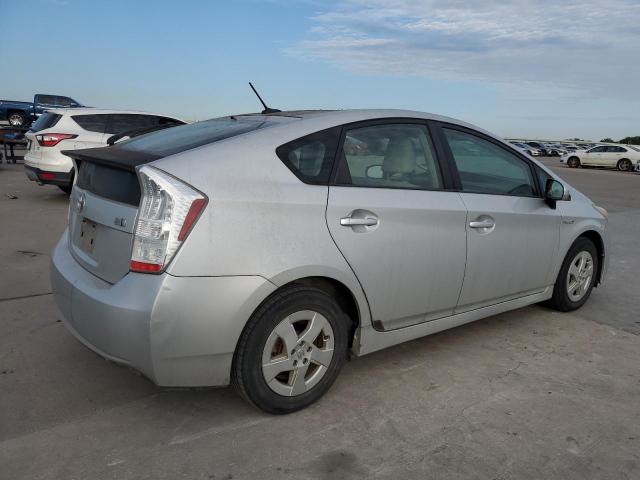 Photo 2 VIN: JTDKN3DU2B0295727 - TOYOTA PRIUS V 