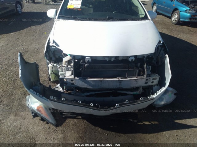 Photo 5 VIN: JTDKN3DU2B0320223 - TOYOTA PRIUS 