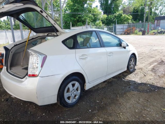 Photo 3 VIN: JTDKN3DU2B1371456 - TOYOTA PRIUS 