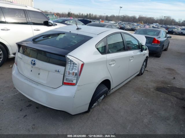 Photo 3 VIN: JTDKN3DU2B5285783 - TOYOTA PRIUS 