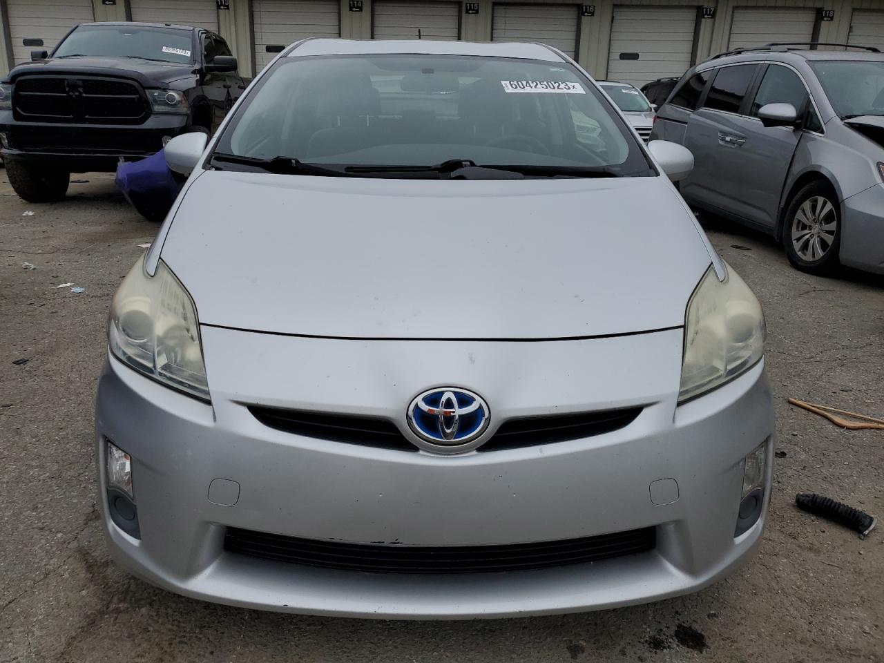 Photo 4 VIN: JTDKN3DU2B5373393 - TOYOTA PRIUS 