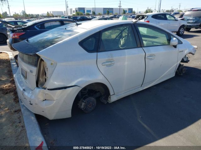 Photo 3 VIN: JTDKN3DU2C5390924 - TOYOTA PRIUS 