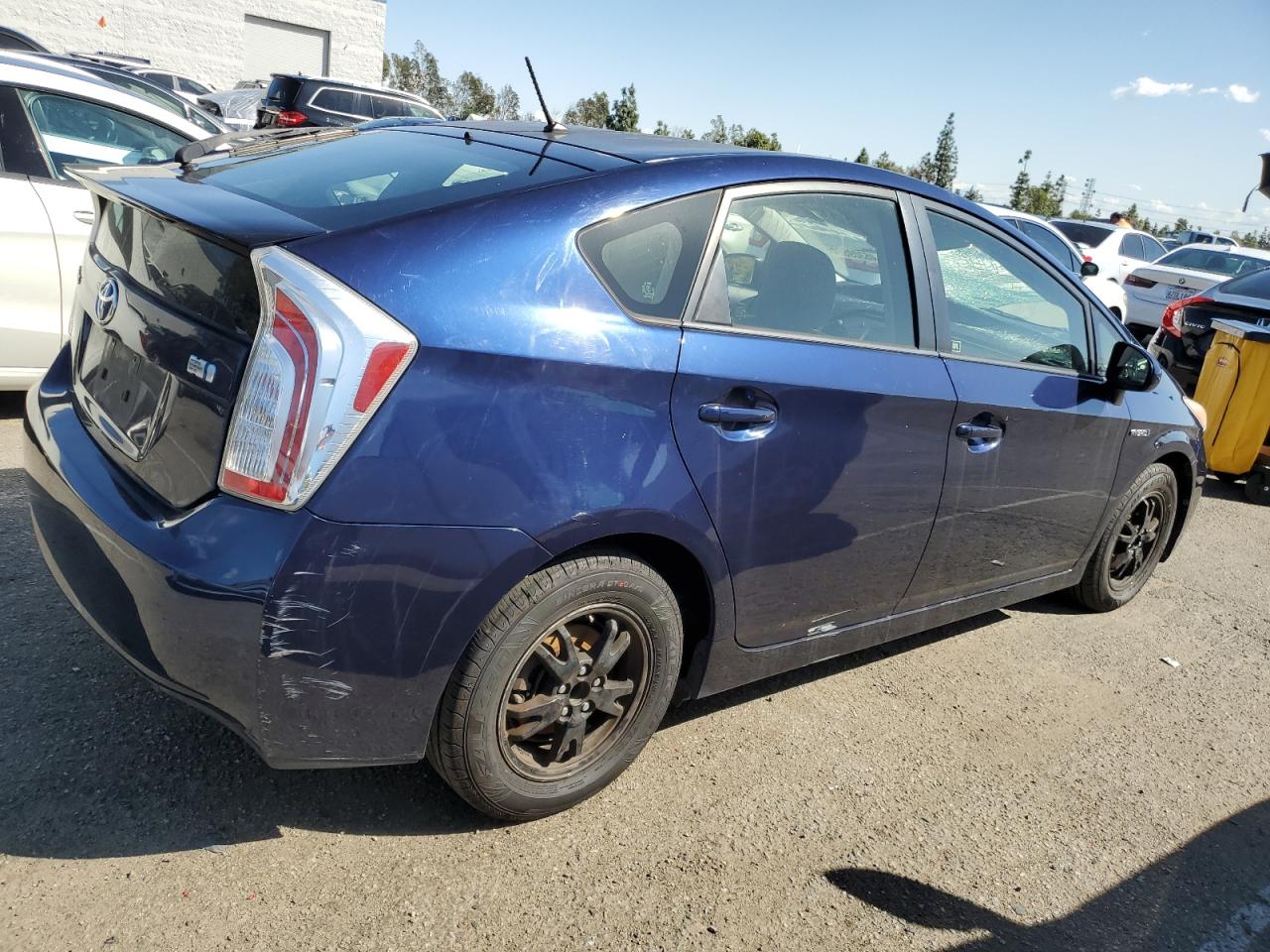 Photo 2 VIN: JTDKN3DU2D0343679 - TOYOTA PRIUS 