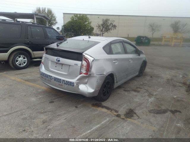 Photo 3 VIN: JTDKN3DU2D5604537 - TOYOTA PRIUS 