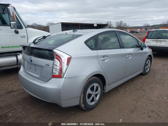 Photo 3 VIN: JTDKN3DU2E0360595 - TOYOTA PRIUS 