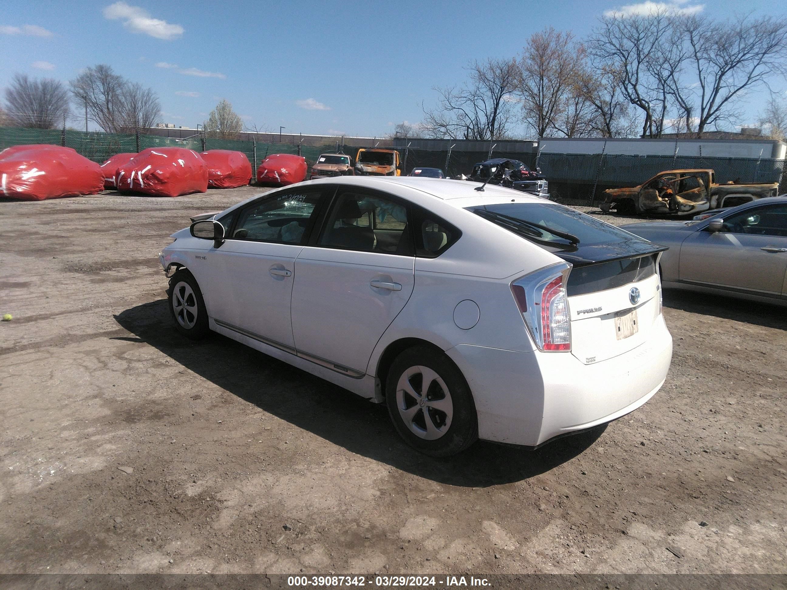 Photo 2 VIN: JTDKN3DU2E0367966 - TOYOTA PRIUS 