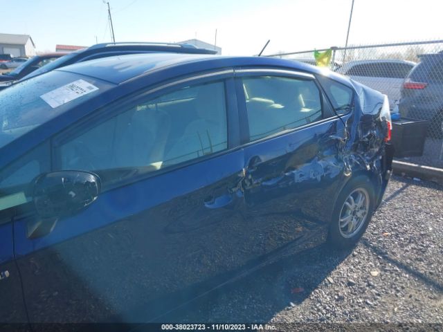 Photo 5 VIN: JTDKN3DU2E1773658 - TOYOTA PRIUS 