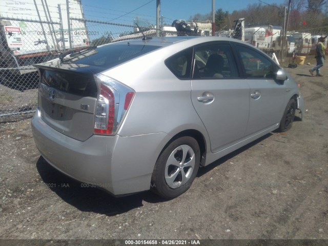 Photo 3 VIN: JTDKN3DU2E1807338 - TOYOTA PRIUS 