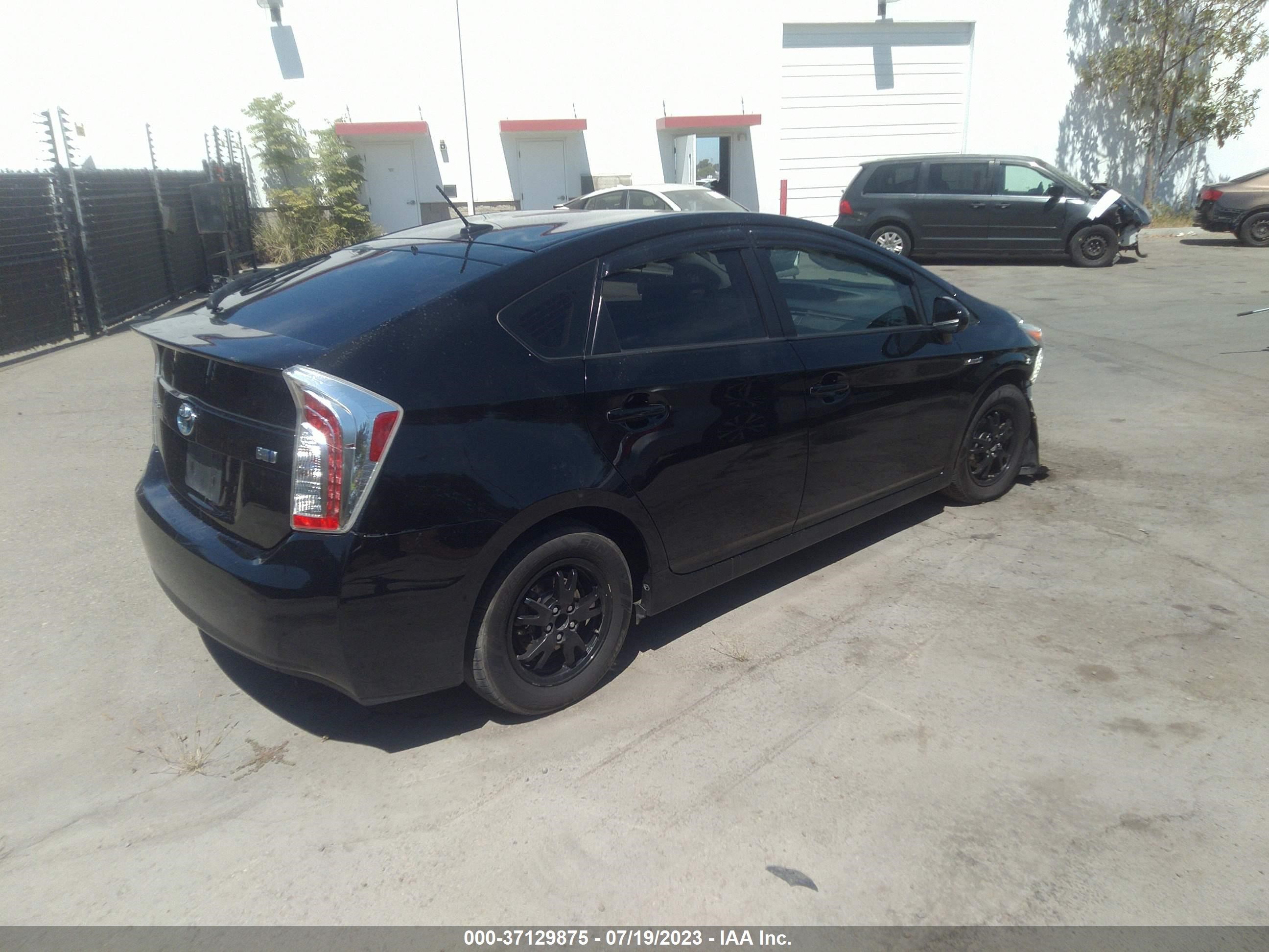 Photo 3 VIN: JTDKN3DU2F0453148 - TOYOTA PRIUS 