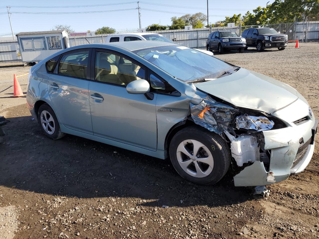 Photo 3 VIN: JTDKN3DU2F1915413 - TOYOTA PRIUS 