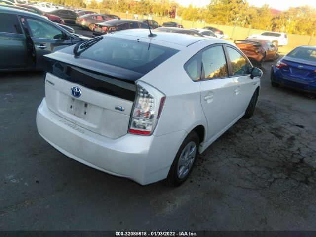 Photo 3 VIN: JTDKN3DU3A0001105 - TOYOTA PRIUS 