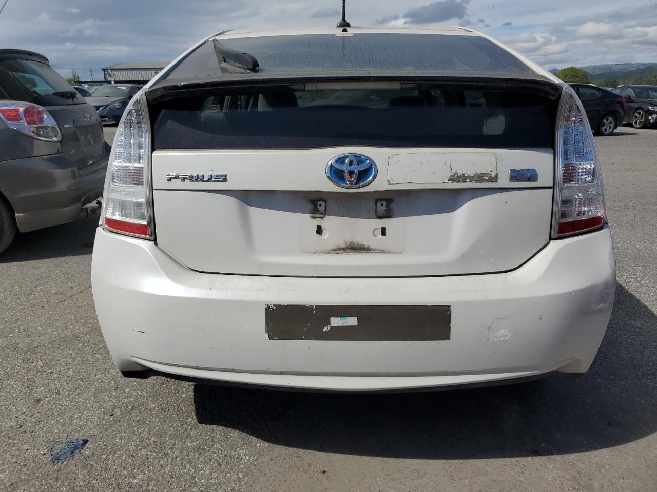 Photo 5 VIN: JTDKN3DU3A0137069 - TOYOTA PRIUS 