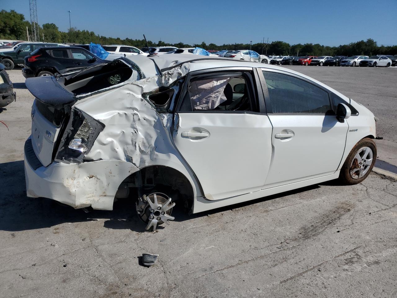 Photo 2 VIN: JTDKN3DU3A0157709 - TOYOTA PRIUS 