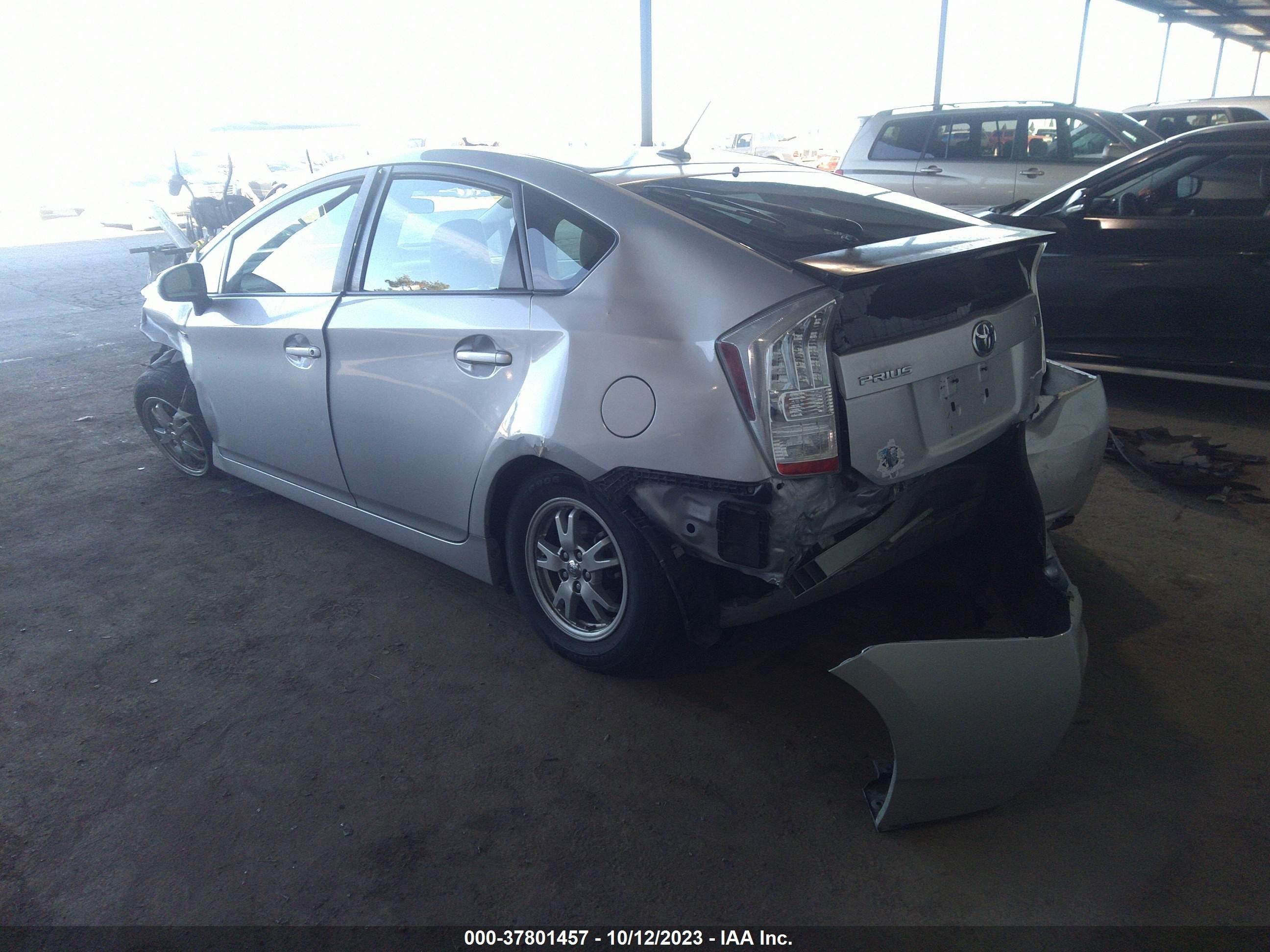 Photo 2 VIN: JTDKN3DU3A0177846 - TOYOTA PRIUS 