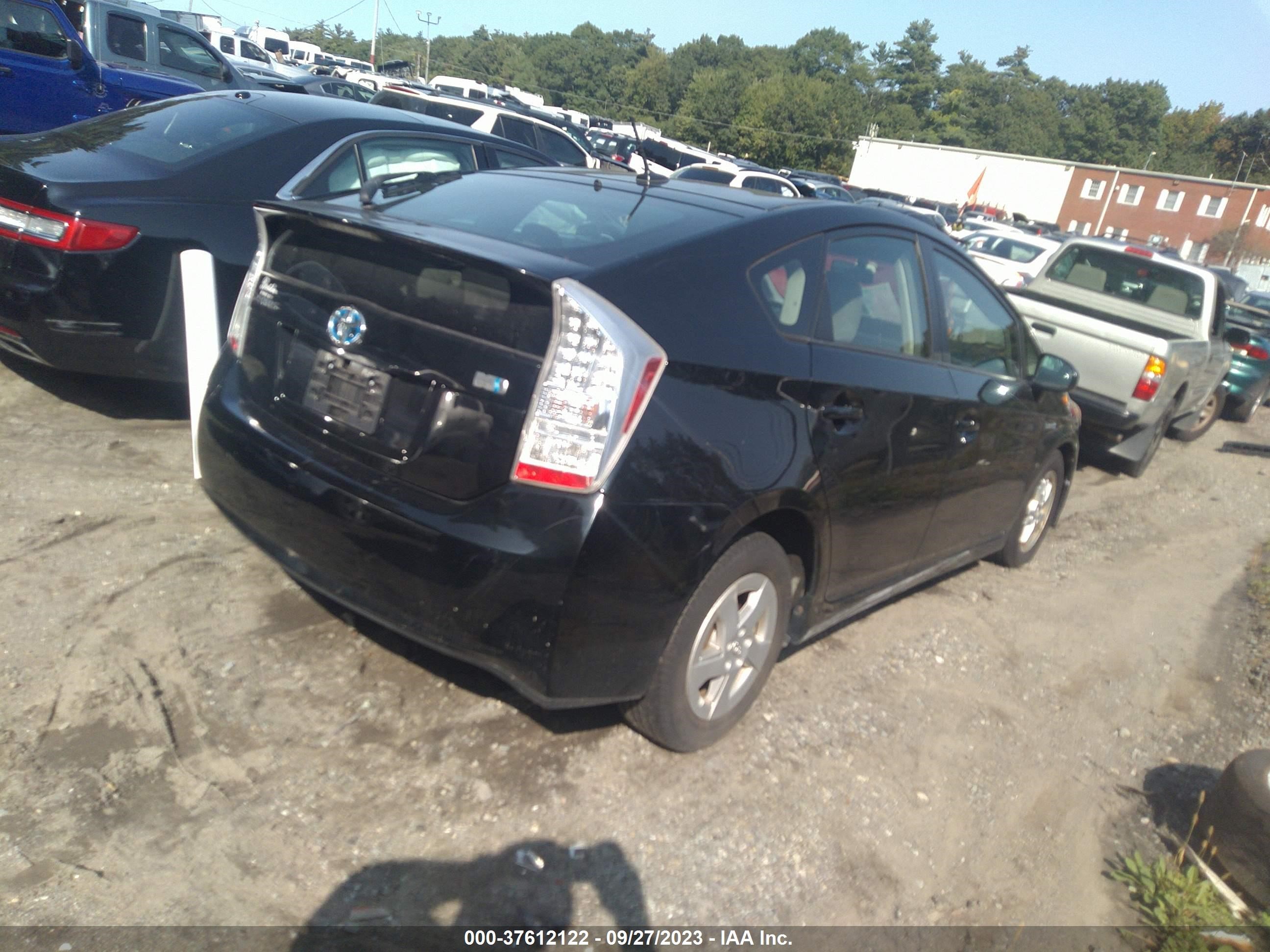 Photo 3 VIN: JTDKN3DU3A0193335 - TOYOTA PRIUS 