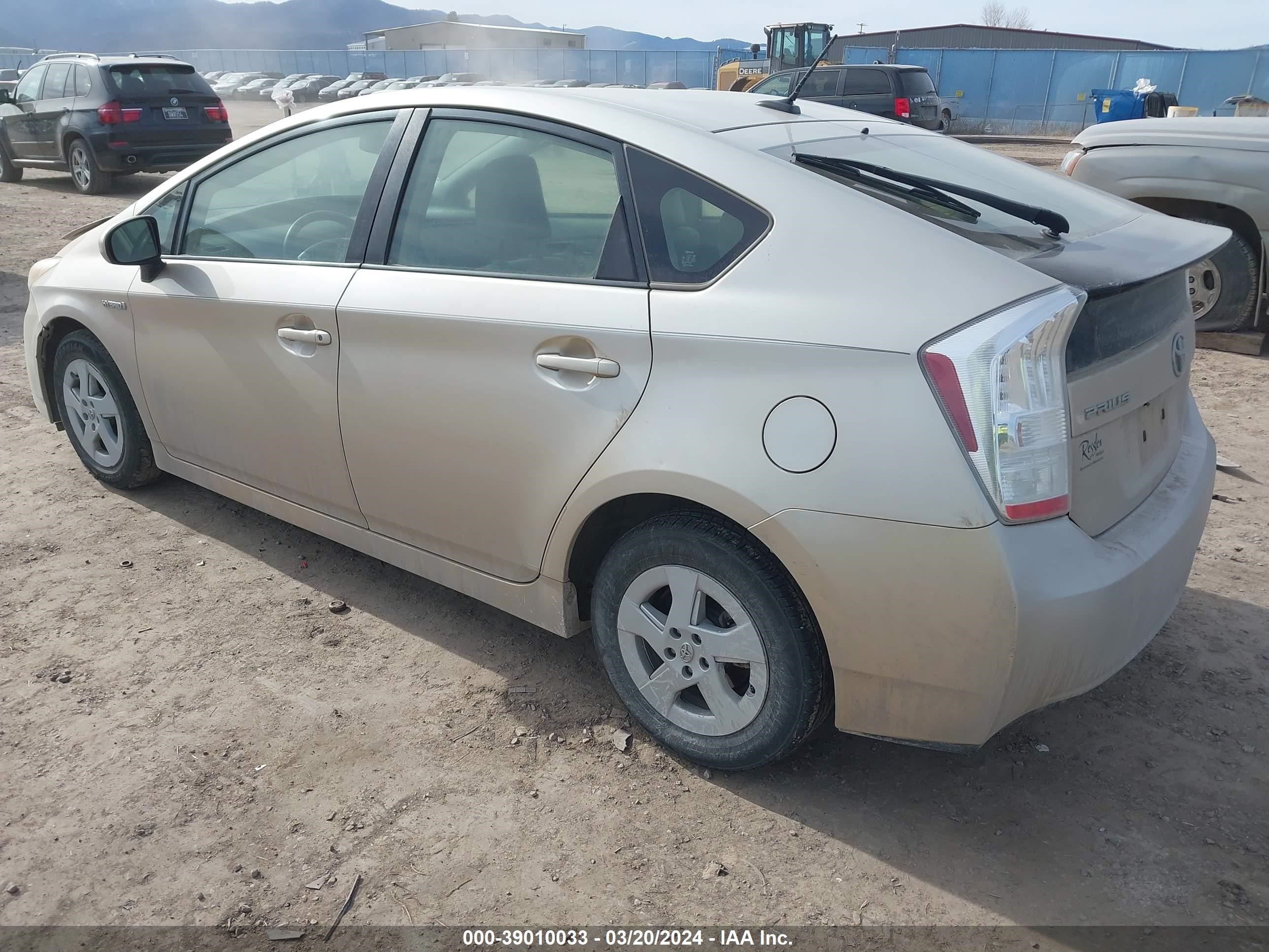 Photo 2 VIN: JTDKN3DU3B0323096 - TOYOTA PRIUS 