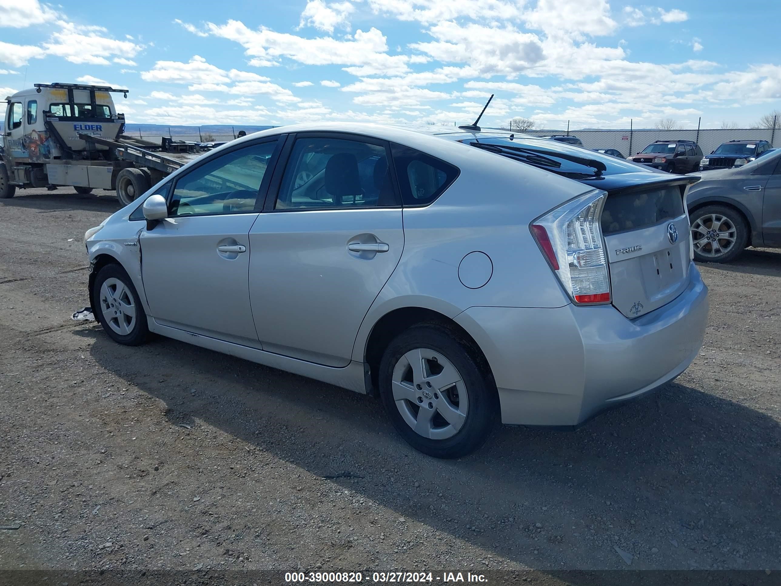 Photo 2 VIN: JTDKN3DU3B1438369 - TOYOTA PRIUS 