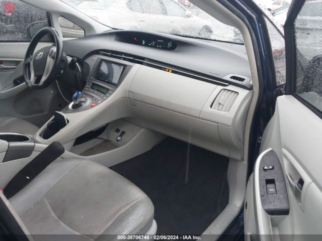 Photo 4 VIN: JTDKN3DU3C1547478 - TOYOTA PRIUS 