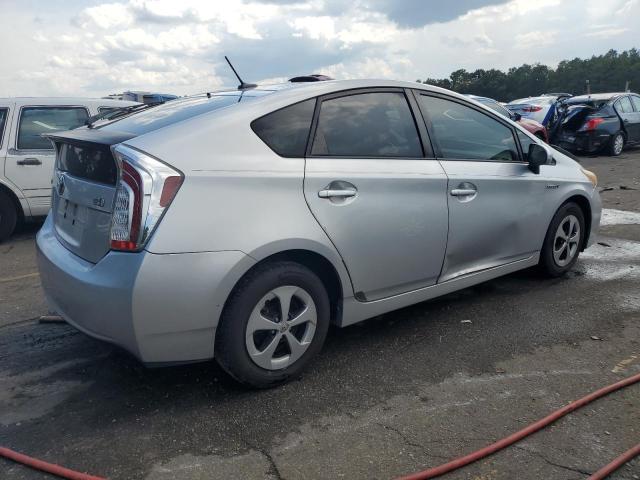 Photo 2 VIN: JTDKN3DU3D0338779 - TOYOTA PRIUS 