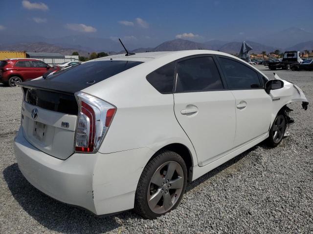 Photo 2 VIN: JTDKN3DU3D1645427 - TOYOTA PRIUS 