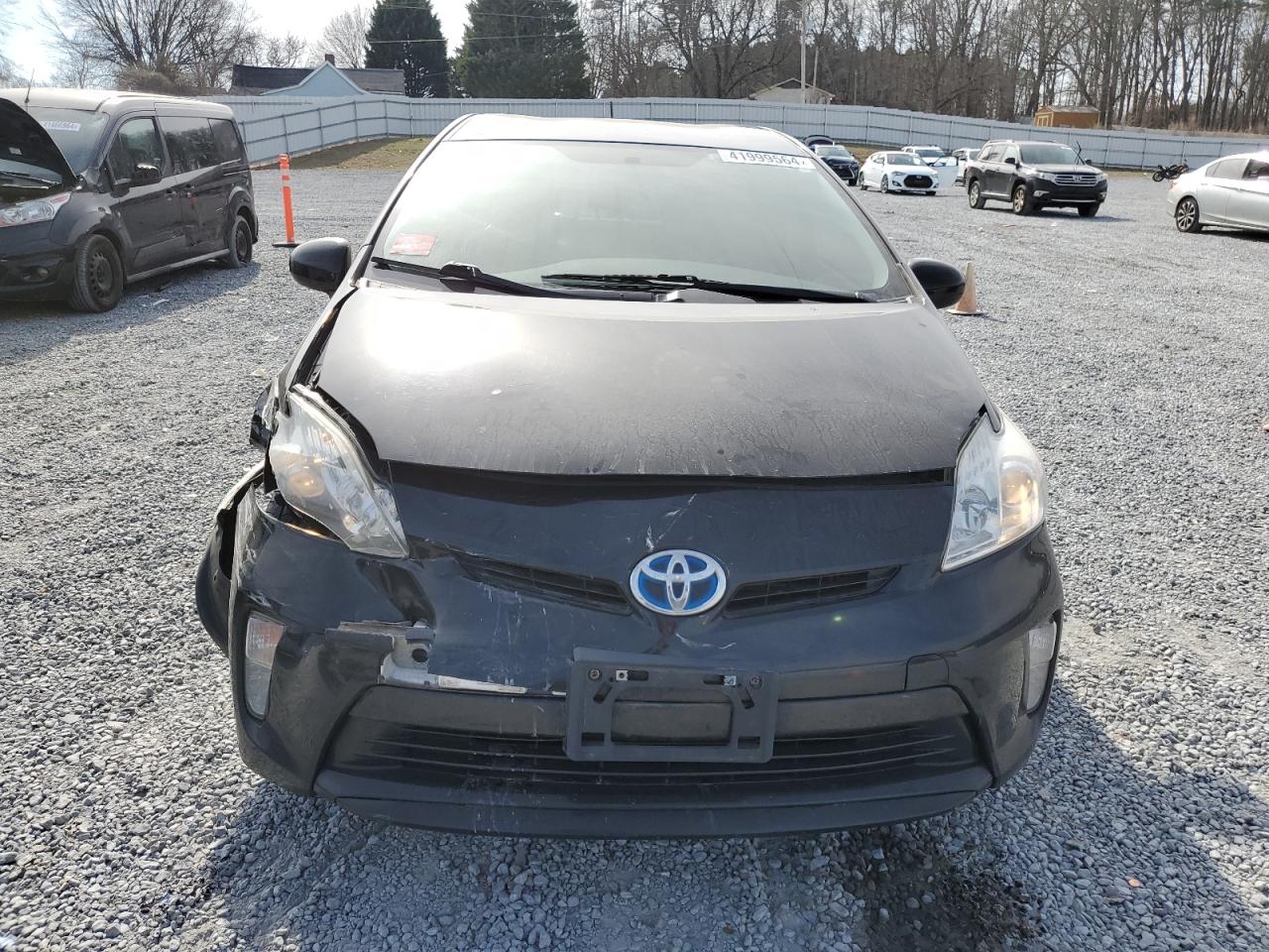 Photo 4 VIN: JTDKN3DU3D5538046 - TOYOTA PRIUS 