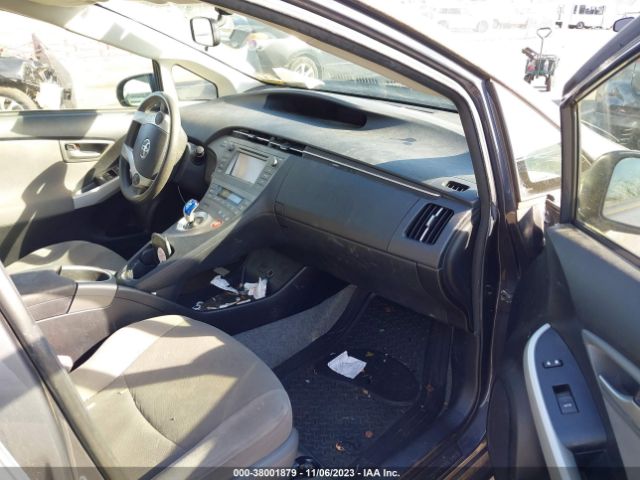 Photo 4 VIN: JTDKN3DU3D5575209 - TOYOTA PRIUS 