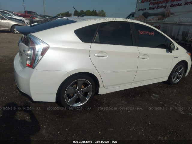 Photo 3 VIN: JTDKN3DU3D5605907 - TOYOTA PRIUS 