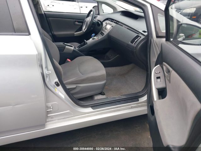 Photo 4 VIN: JTDKN3DU3D5649910 - TOYOTA PRIUS 