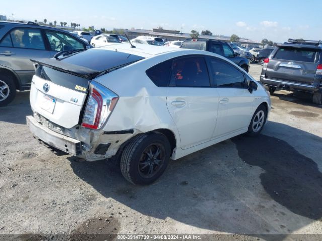 Photo 3 VIN: JTDKN3DU3D5663869 - TOYOTA PRIUS 