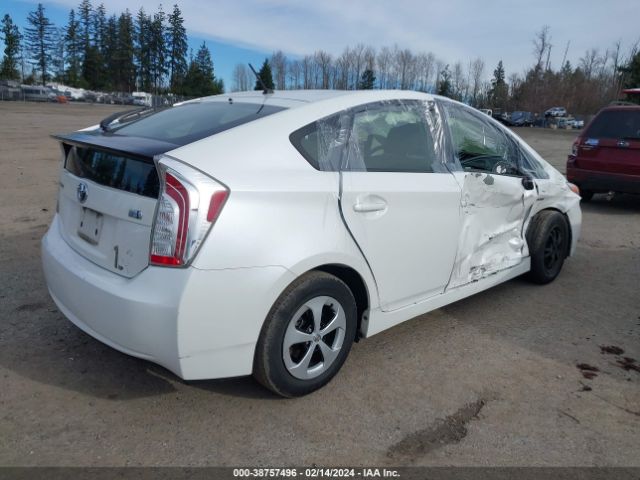 Photo 3 VIN: JTDKN3DU3D5665184 - TOYOTA PRIUS 