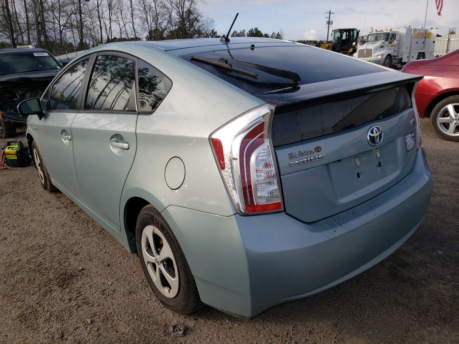 Photo 2 VIN: JTDKN3DU3D5700063 - TOYOTA PRIUS 