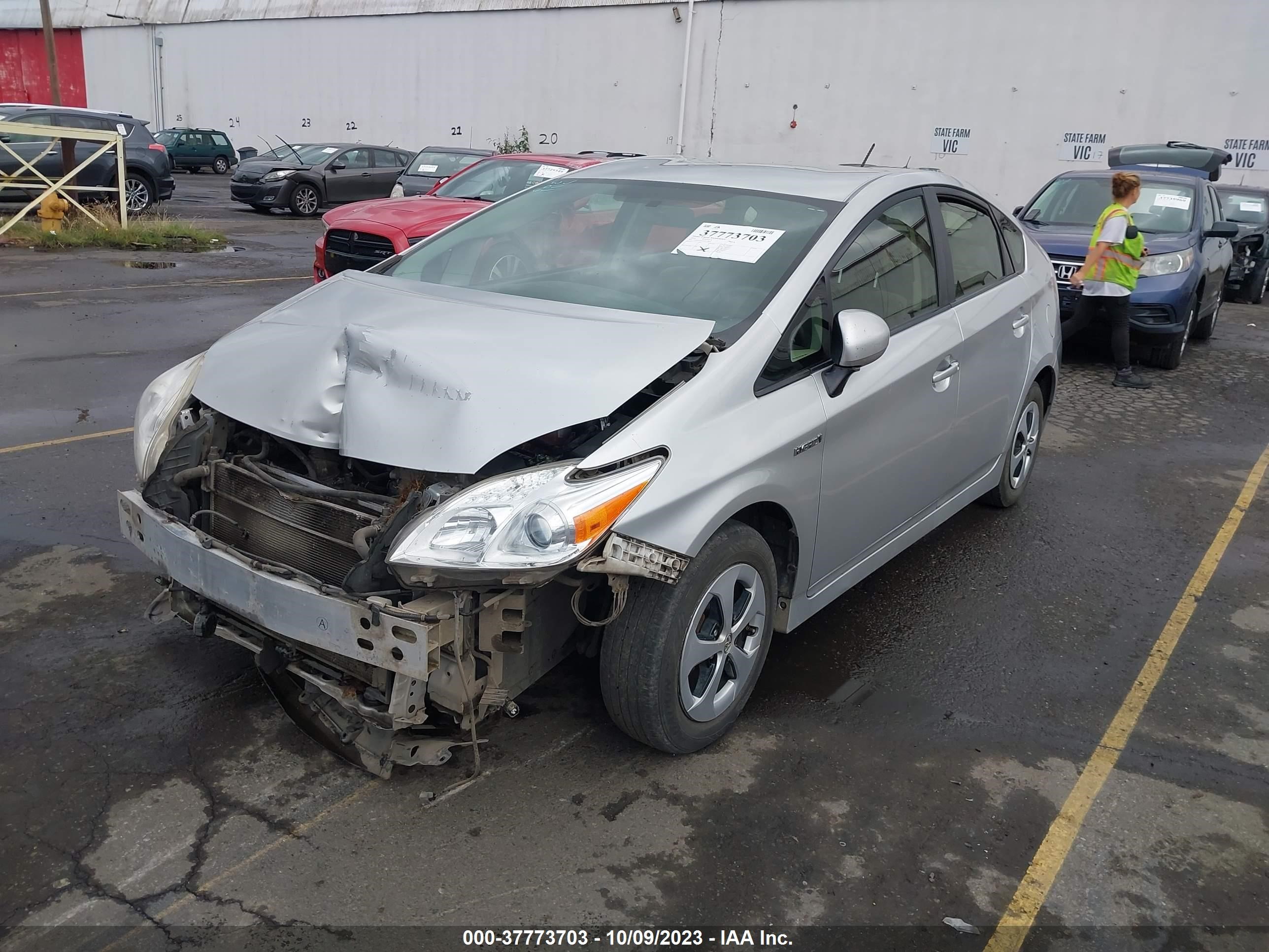 Photo 1 VIN: JTDKN3DU3E0373856 - TOYOTA PRIUS 