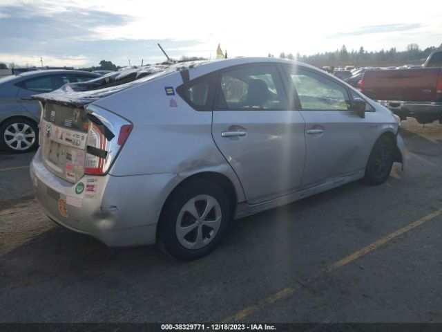 Photo 3 VIN: JTDKN3DU3E1786466 - TOYOTA PRIUS 