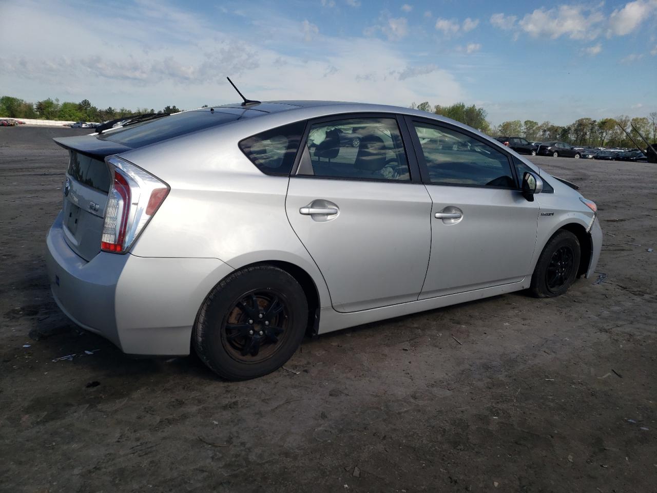 Photo 2 VIN: JTDKN3DU3F0406534 - TOYOTA PRIUS 