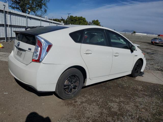 Photo 2 VIN: JTDKN3DU3F0440411 - TOYOTA PRIUS 