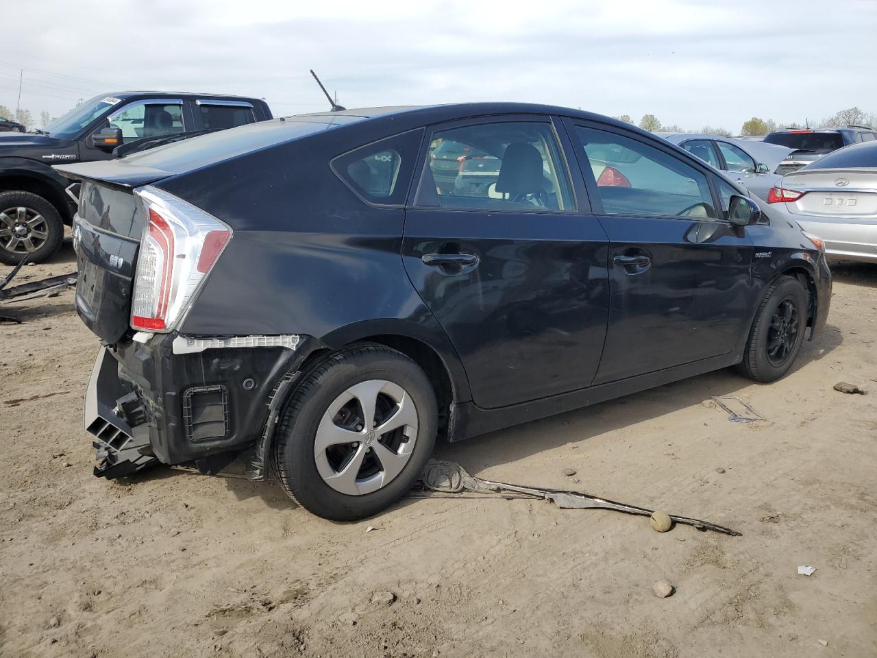 Photo 2 VIN: JTDKN3DU3F0458830 - TOYOTA PRIUS 