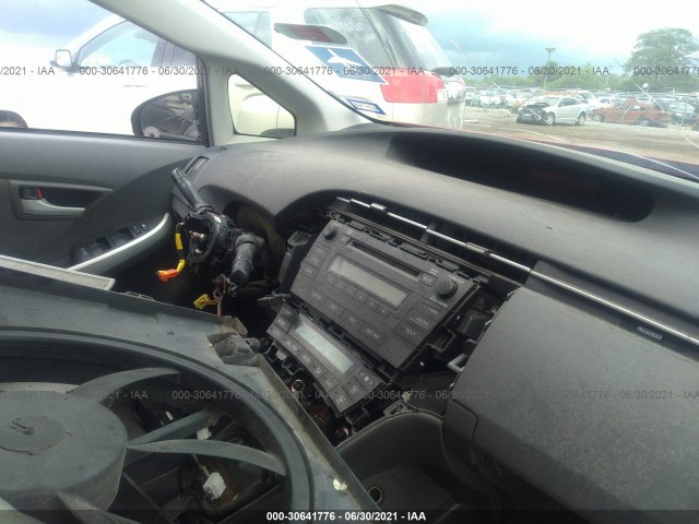 Photo 4 VIN: JTDKN3DU4A0027728 - TOYOTA PRIUS 