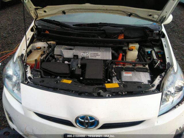 Photo 9 VIN: JTDKN3DU4B5299328 - TOYOTA PRIUS 