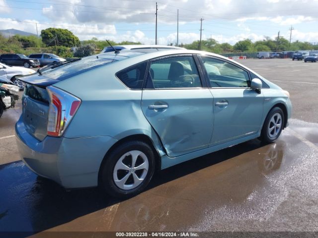 Photo 3 VIN: JTDKN3DU4C1583812 - TOYOTA PRIUS 