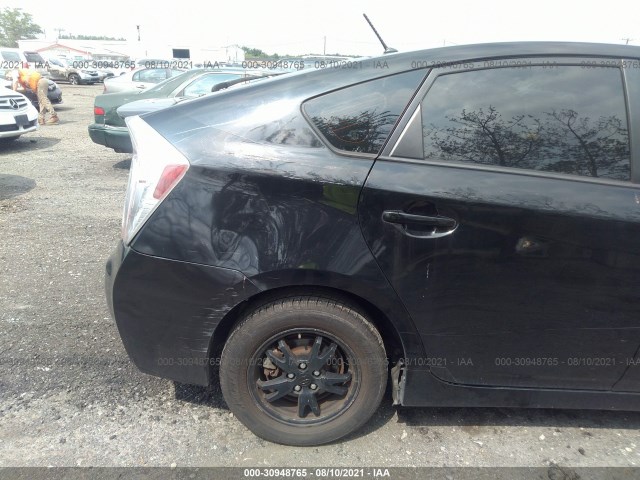 Photo 5 VIN: JTDKN3DU4C5463582 - TOYOTA PRIUS 