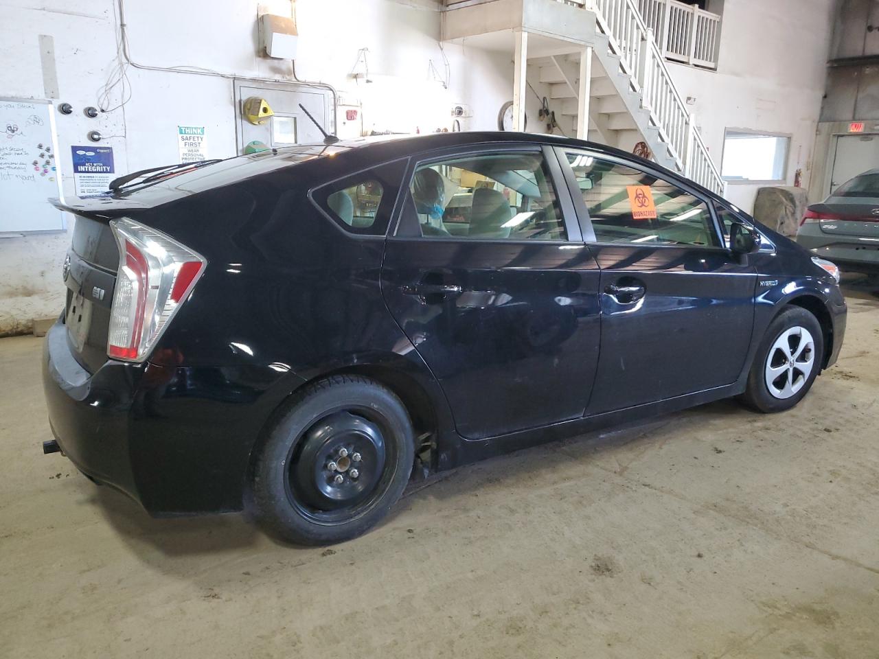 Photo 2 VIN: JTDKN3DU4C5501196 - TOYOTA PRIUS 