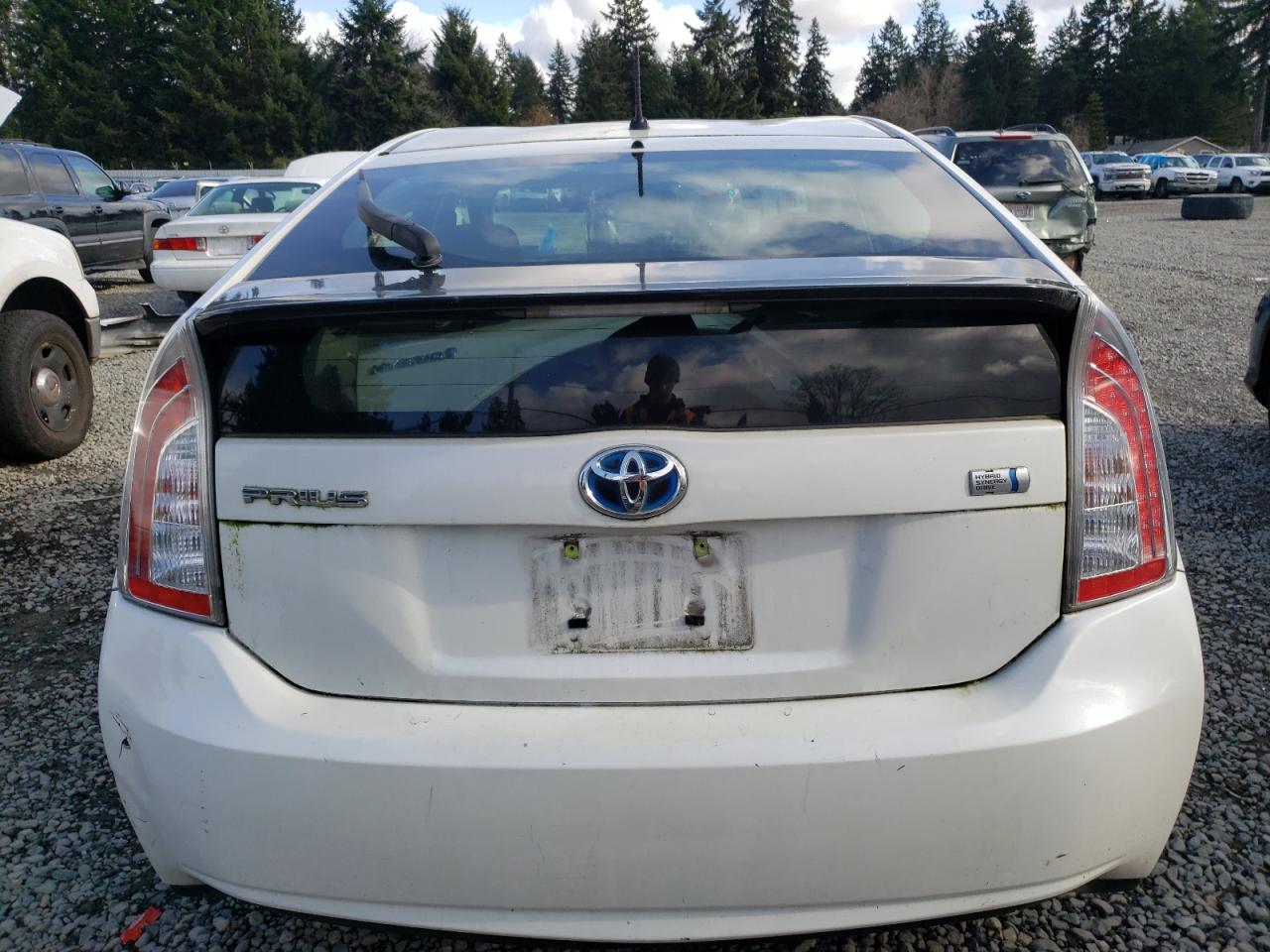 Photo 5 VIN: JTDKN3DU4D0346924 - TOYOTA PRIUS 