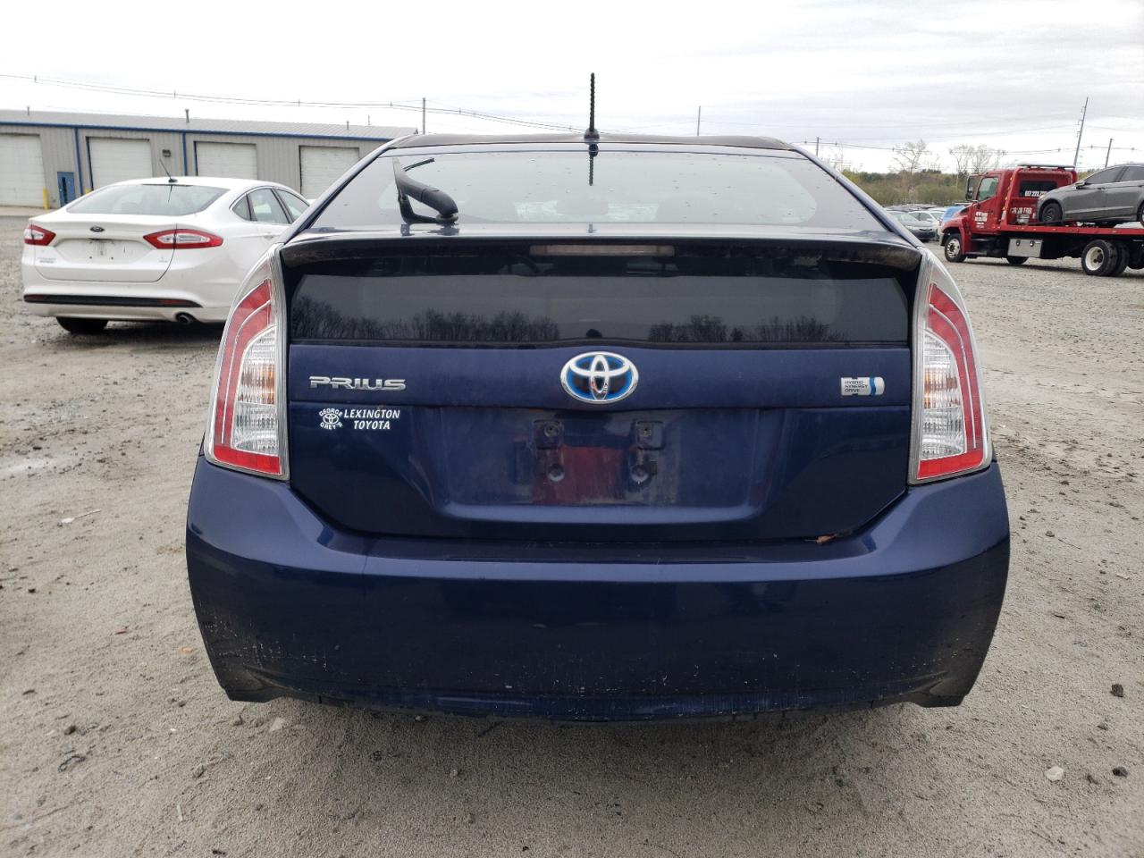 Photo 5 VIN: JTDKN3DU4D1617894 - TOYOTA PRIUS 