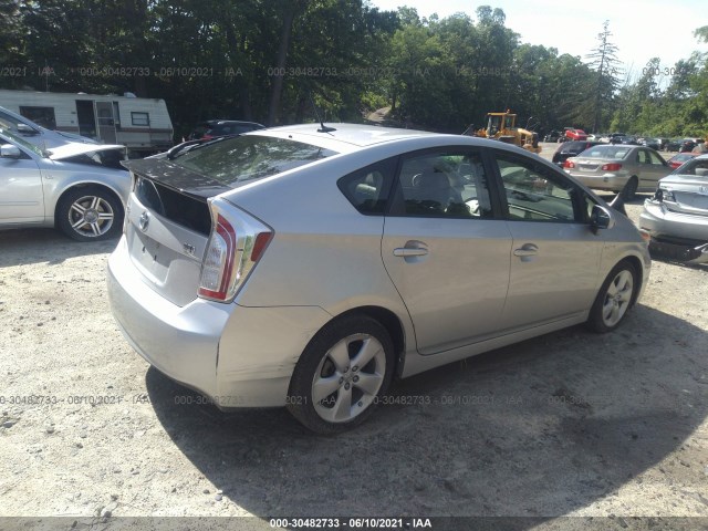 Photo 3 VIN: JTDKN3DU4D1704923 - TOYOTA PRIUS 