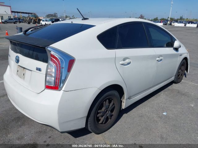 Photo 3 VIN: JTDKN3DU4D5555230 - TOYOTA PRIUS 