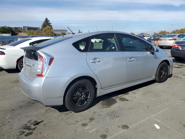 Photo 2 VIN: JTDKN3DU4D5559195 - TOYOTA PRIUS 