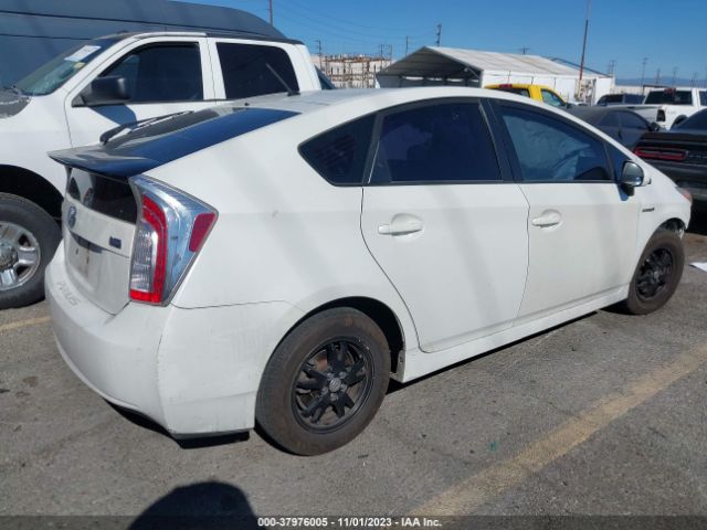 Photo 3 VIN: JTDKN3DU4F1877621 - TOYOTA PRIUS 