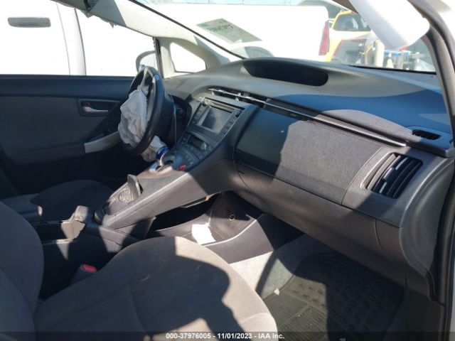 Photo 4 VIN: JTDKN3DU4F1877621 - TOYOTA PRIUS 